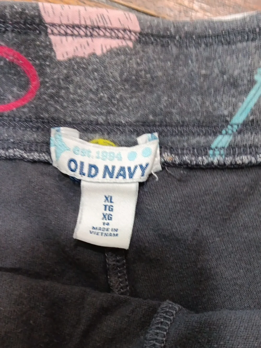 Old Navy girls Charcoal Skort with Multicolor Heart Print